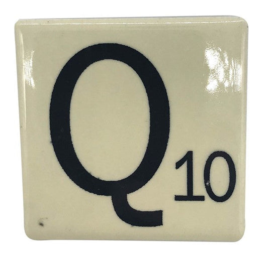 Scrabble Magnet Q