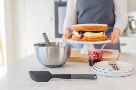 Classic Scraper Spatula Charcoal Grey