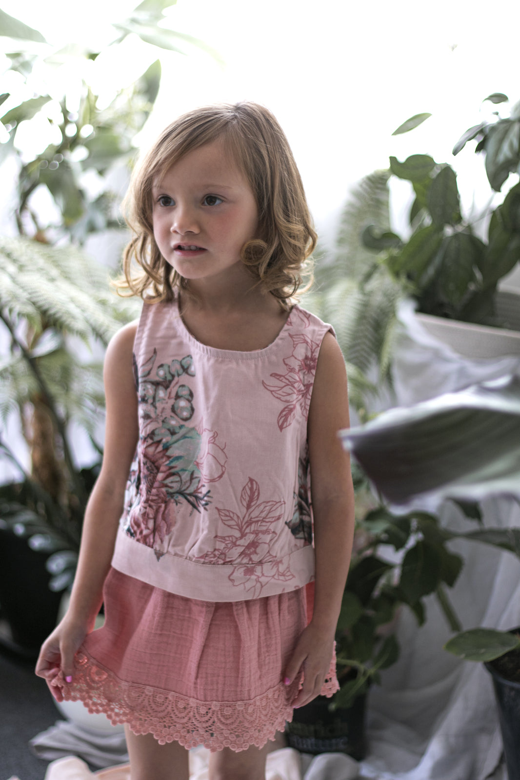 Fleur singlet - tropical bouquet