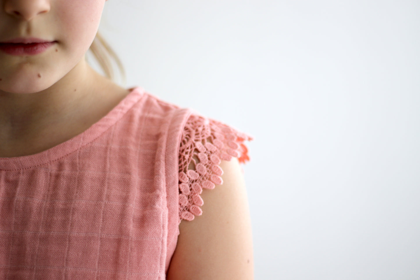 Fleur Singlet - Rose Tan With Lace
