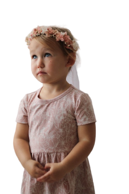 Our Cap Sleeve dress is everything you would hope for (and more) in an easy wear summer dress for your little Lady.  Featuring the cap sleeve for extra sun coverage and cuteness, its made from our organic cotton (95%) and elastane (5%) so its nice and cool with a little bit of stretch.  Our new Botanichaos design is chaotic yet subtle in white on this dress with the dusty rose fabric base. Available in size 1 right up to size 6.