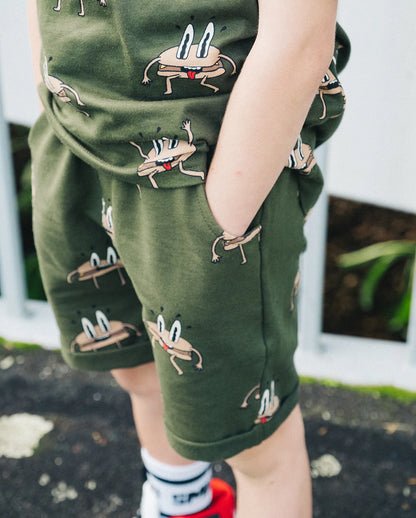 Shorts Burgers on the Run