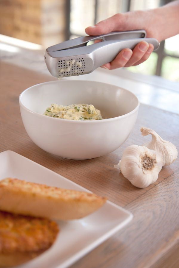 Zyliss Garlic Press