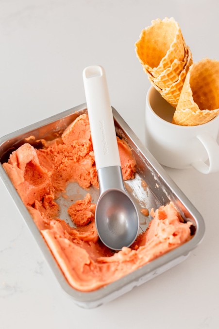 Classic Ice Cream Scoop Porcelain White